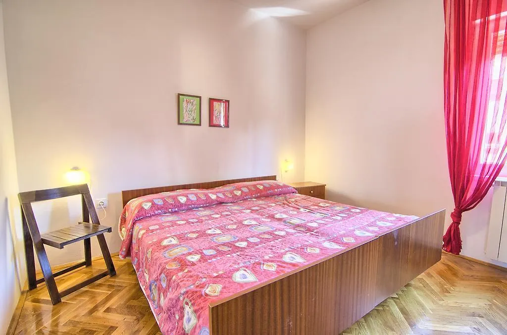 Apartments Milka Pola