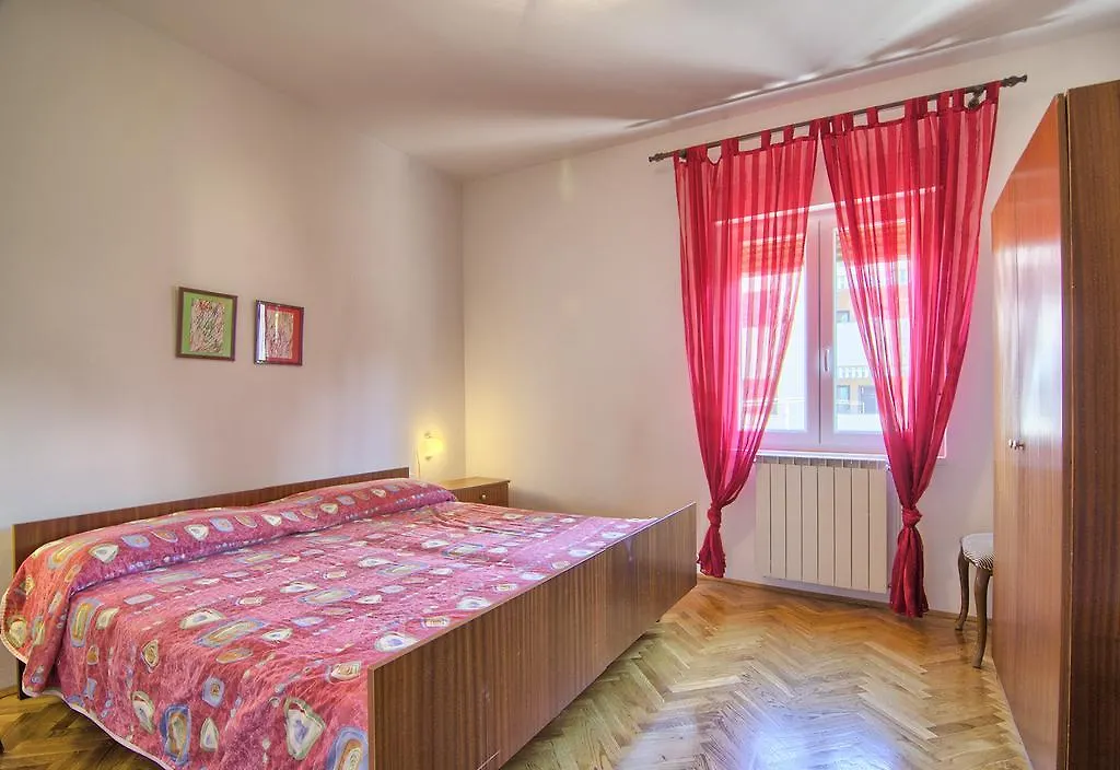 Apartments Milka Pola